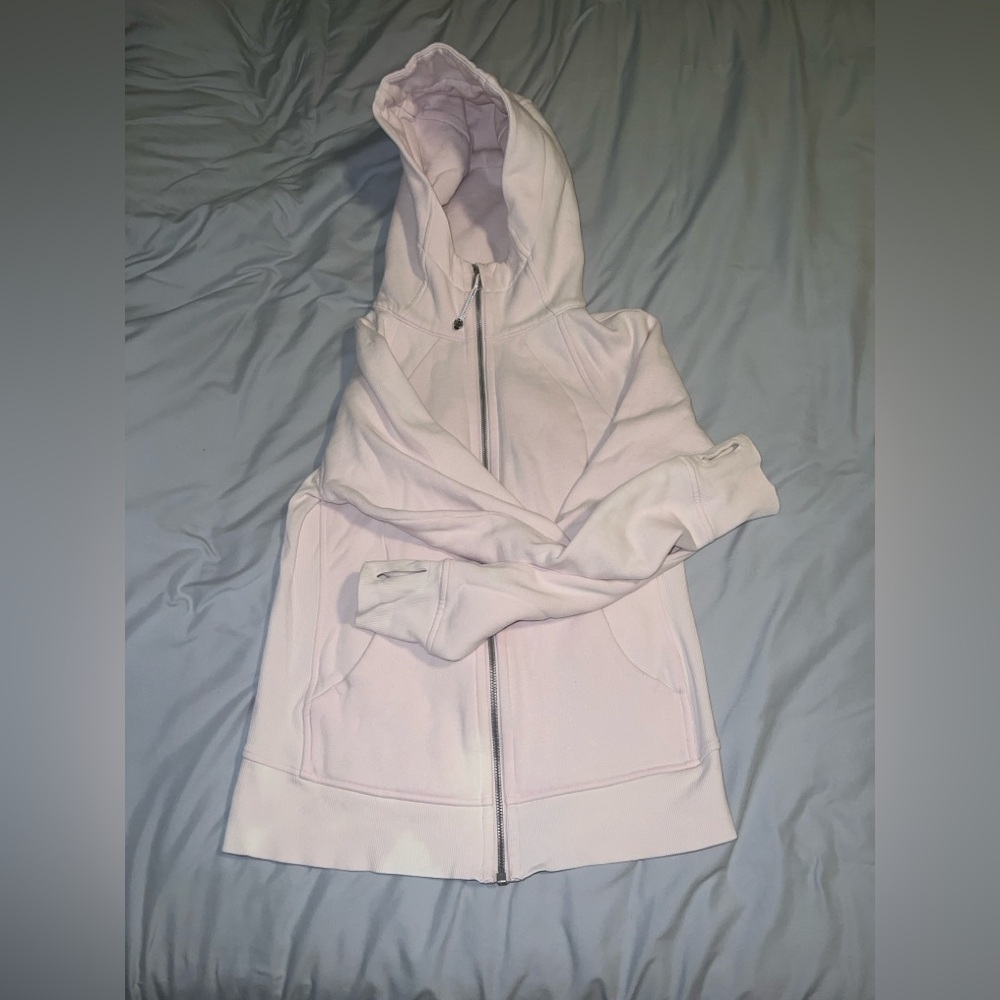 Light pink Lululemon scuba